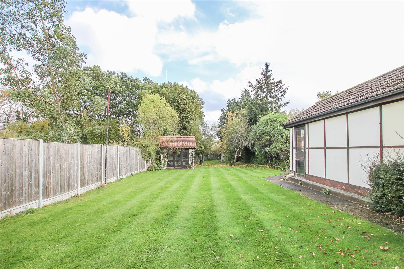 Tysea Hill, Stapleford Abbotts Keith Ashton